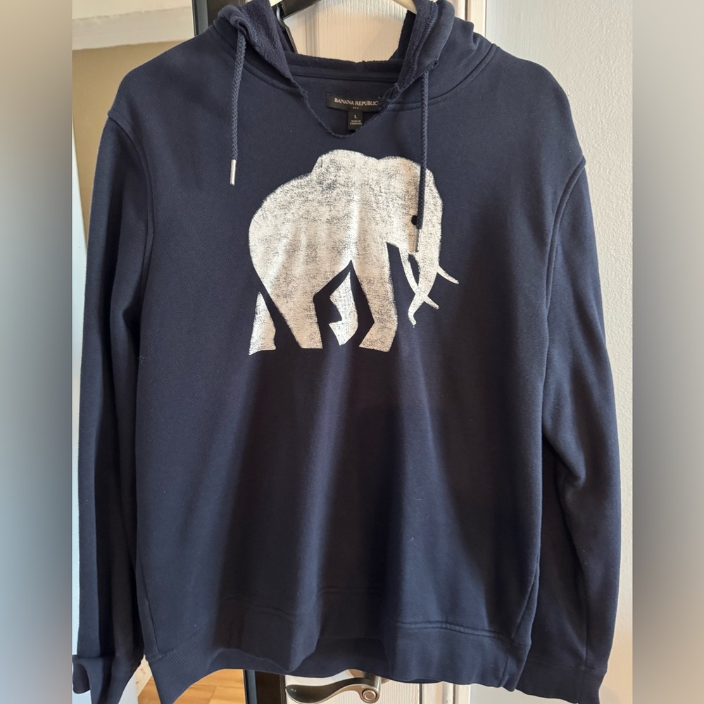 Banana Republic Men's Dark Blue Sweater with Elephant Motif